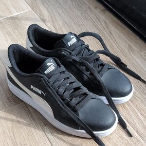 Puma Black Sneakers